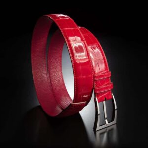 ceinture en alligator rouge vif brillant, intérieur rouge et boucle Delta 1