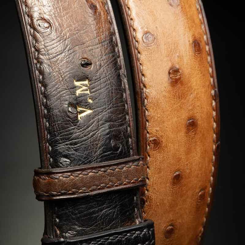ceinture en autruche beige, intérieur couleur naturel et boucle Alpha 3