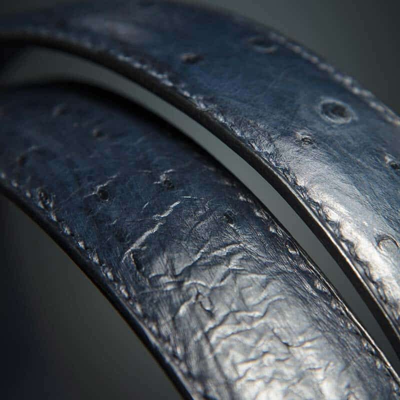 ceinture en autruche marine, intérieur bleu et boucle Square 4