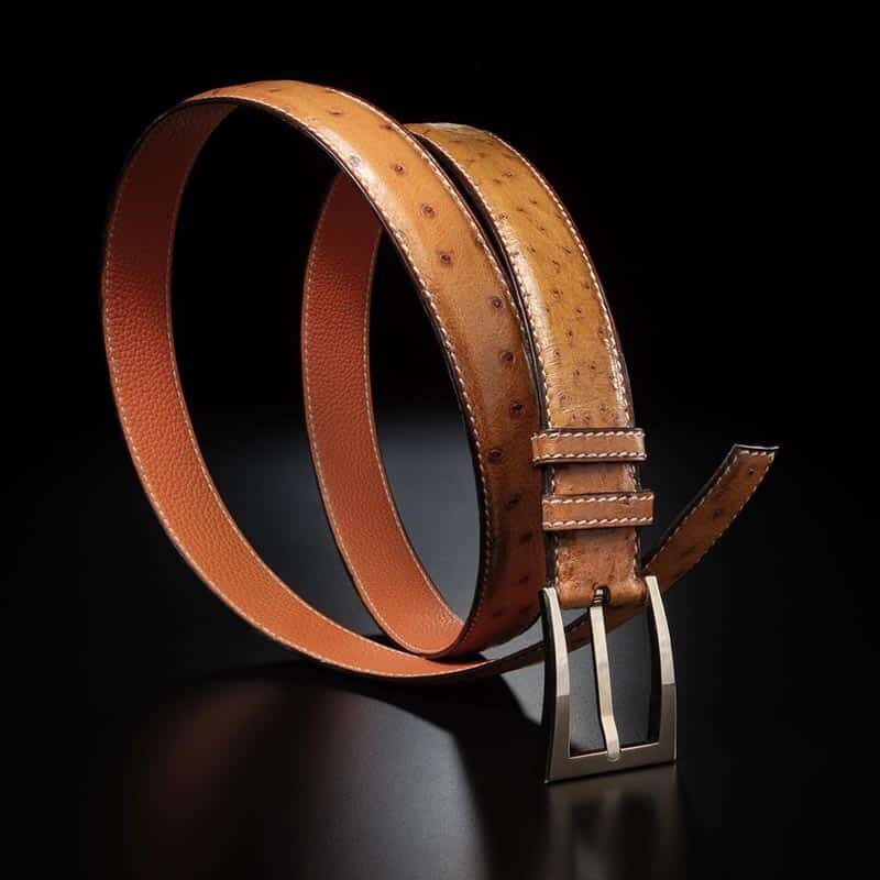 ceinture en autruche miel, intérieur orange et boucle Delta 3
