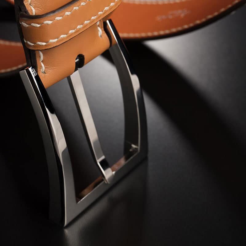 ceinture en box tan intérieur orange et boucle Delta 4