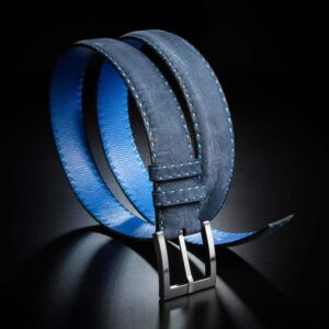 ceinture en buffle jean patinée, intérieur indigo et boucle Square 1