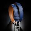 ceinture en calf grainé bleu nuit, intérieur gold et boucle Alpha 1