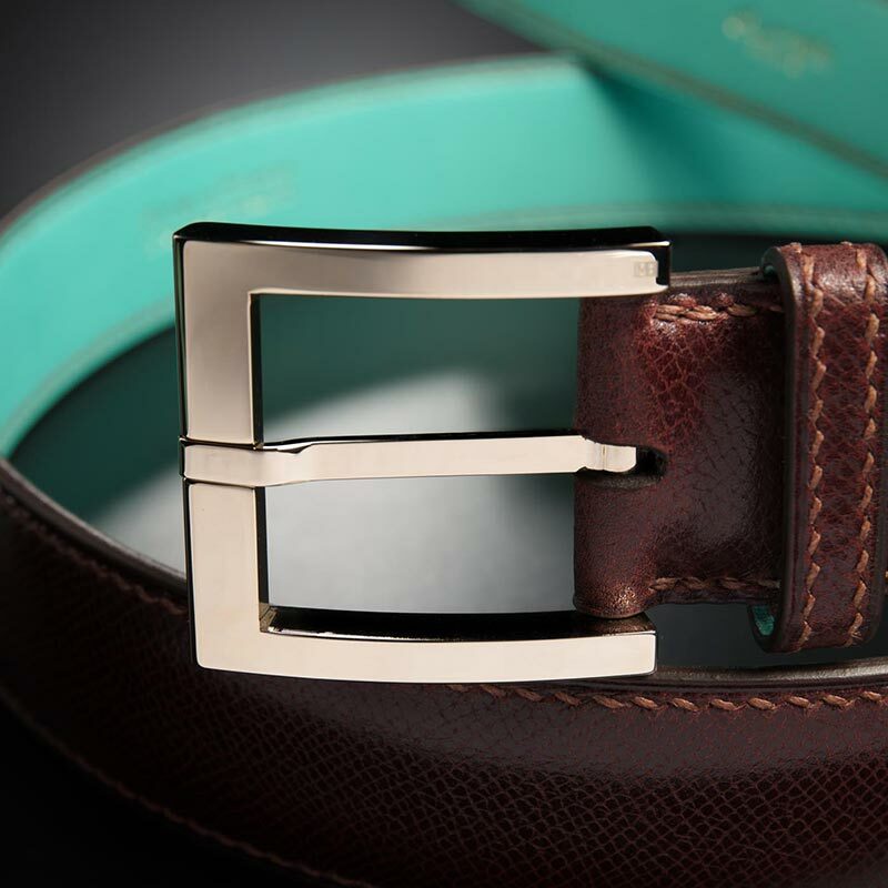 ceinture en calf grainé bordeaux, intérieur vert et boucle Square 3