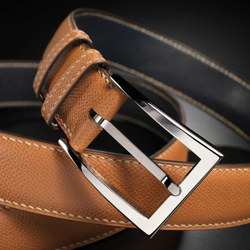 ceinture en calf grainé gold, intérieur marine et boucle Delta 4