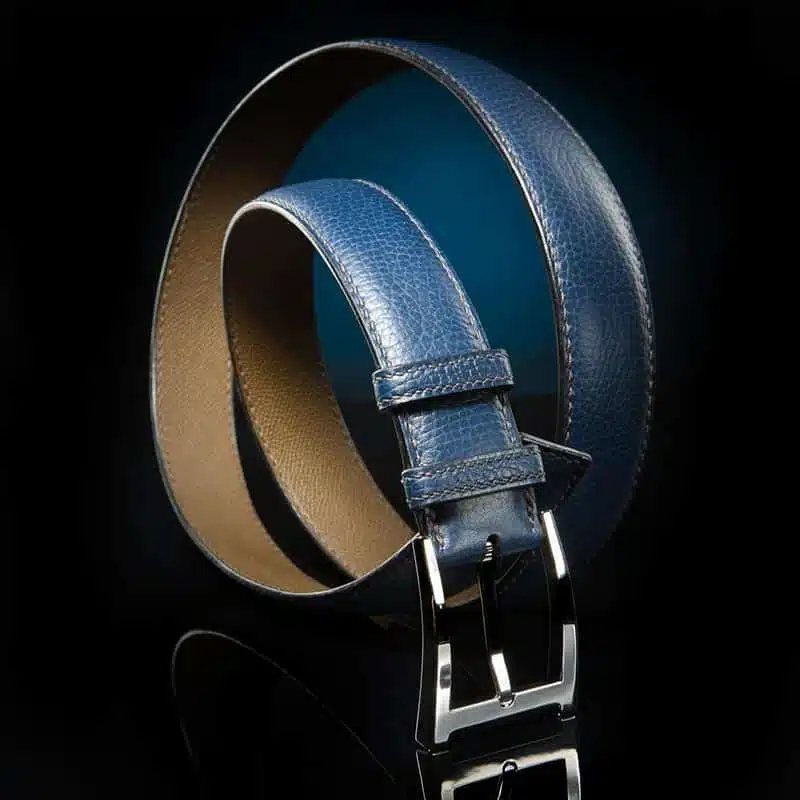 CC 30MM BELT IN BLACK GRAINED CALFSKIN WITH NAVY BLUE METAL LOGO