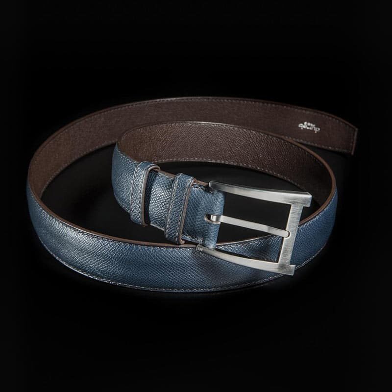 ceinture en calf grainé marine, intérieur marron et boucle Alpha 2