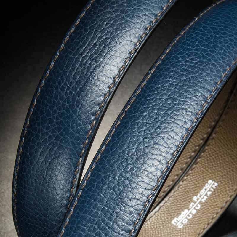 ceinture grainé marine, intérieur marron et boucle Alpha 4