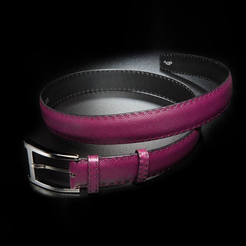 ceinture en calf grainé violine, intérieur noir et boucle Alpha 3