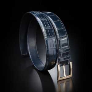 ceinture en crocodile bleu marine mate, intérieur marine et boucle Square 1