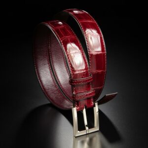 ceinture en crocodile brillant rubis, intérieur rouge et boucle Square 1