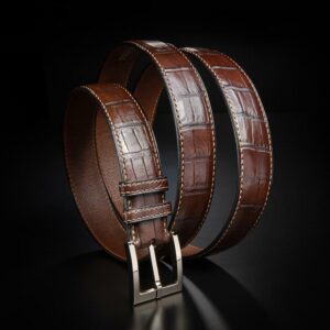 ceinture en crocodile chocolat mate, intérieur marron et boucle Square 1
