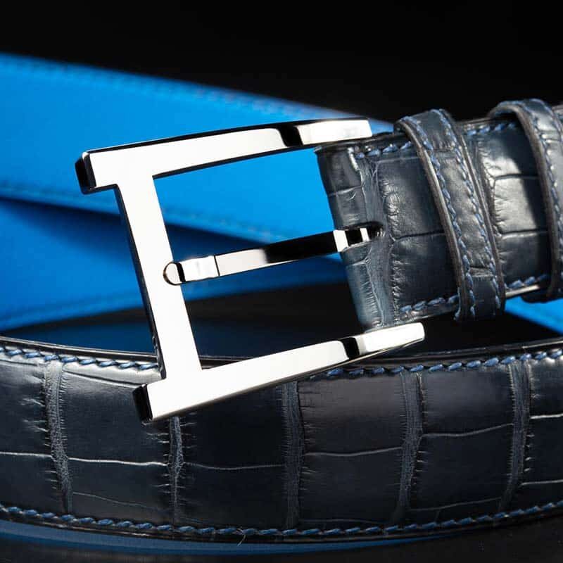 ceinture en crocodile marine mate, intérieur indigo et boucle Alpha 4