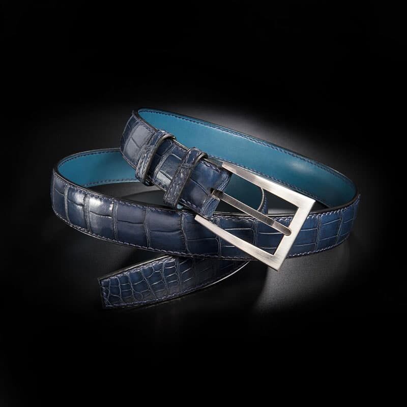 ceinture en crocodile marine patinée, intérieur pétrole et boucle Delta 2