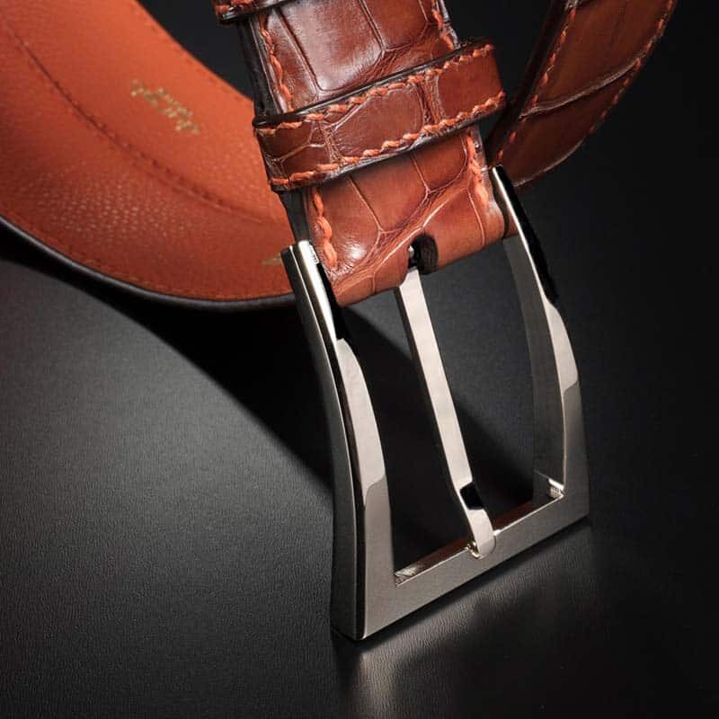 ceinture en crocodile miel Millenium, intérieur chamois et boucle Delta 3