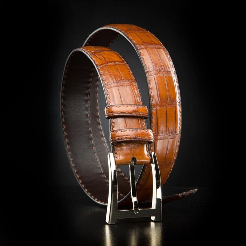 ceinture en crocodile Millenium gold patinée, intérieur marron et boucle Alpha 1