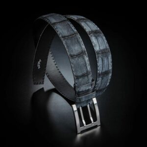 ceinture en crocodile nubuck noir, intérieur noir et boucle militaire 1