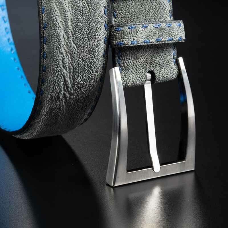 ceinture en éléphant gris, intérieur indigo et boucle Delta 4