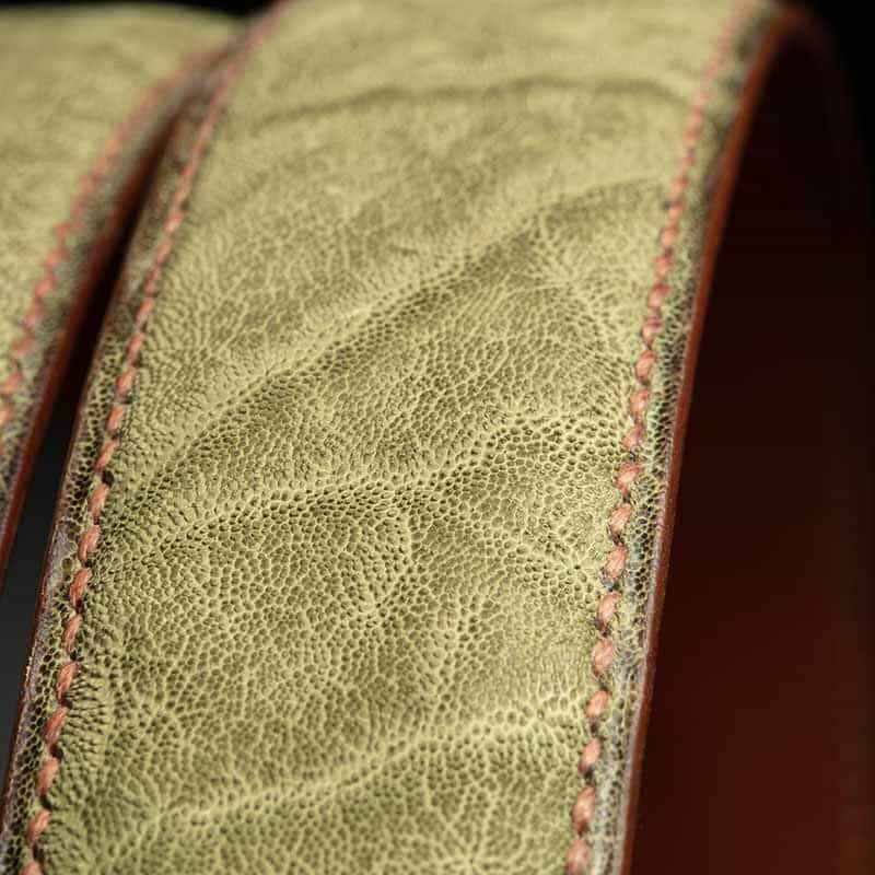 ceinture en éléphant kaki, intérieur gold et boucle Square 2