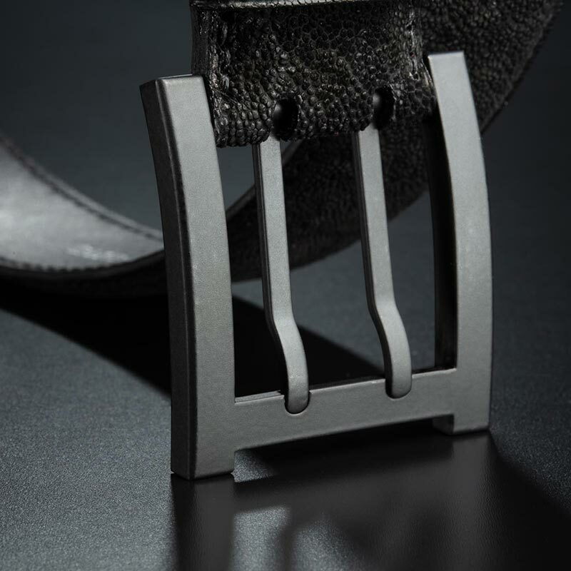 ceinture en éléphant noir, intérieur noir et boucle militaire 3