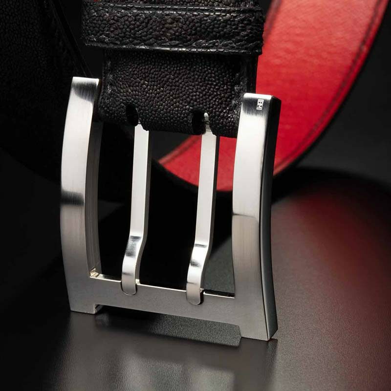 ceinture en éléphant noir, intérieur rouge et boucle militaire 2