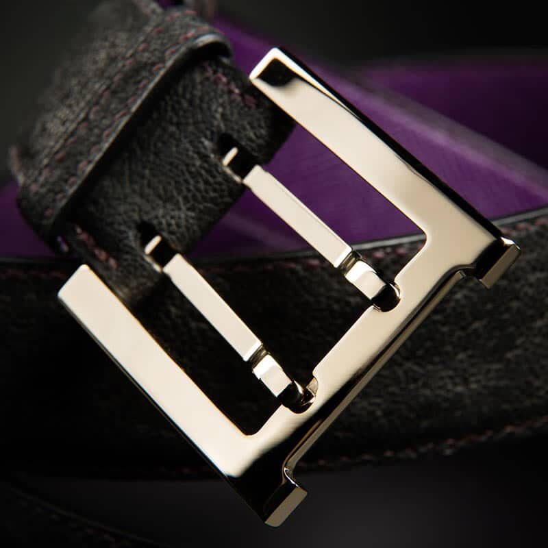 ceinture en éléphant noir, intérieur violet et boucle militaire 3