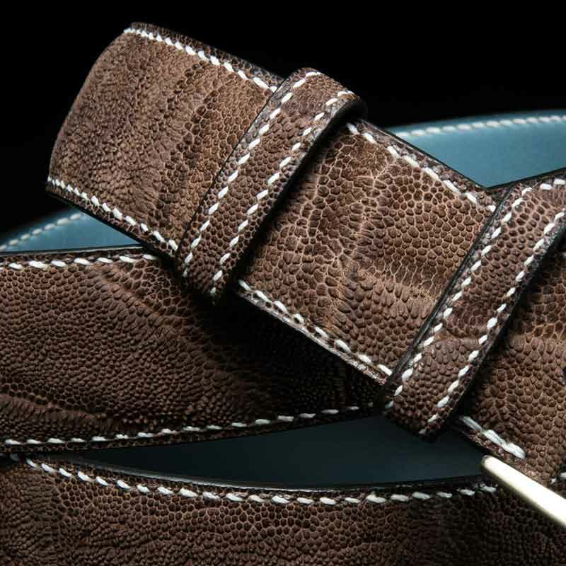 ceinture en éléphant taupe, intérieur bleu et boucle Delta 3