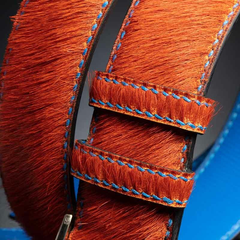 ceinture en poulain orange, intérieur indigo et boucle Delta 2