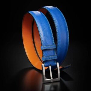 ceinture en veau grainé bleu, intérieur indigo, intérieur orange et boucle Square 1