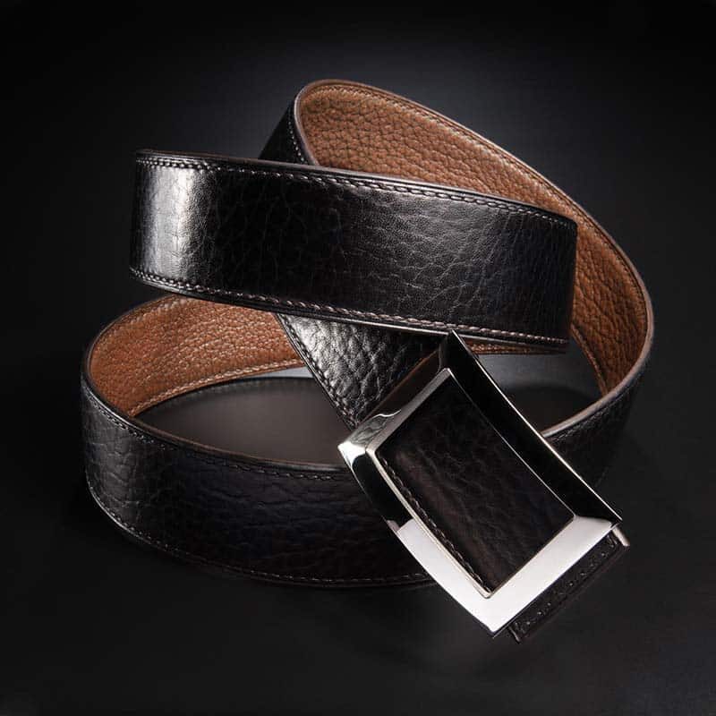 ceinture en veau gros grain marron, intérieur noir et boucle militaire 4