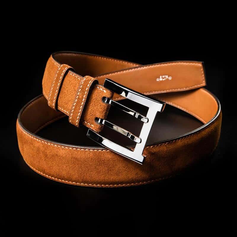ceinture en velours châtaigne, intérieur marron et boucle militaire 2