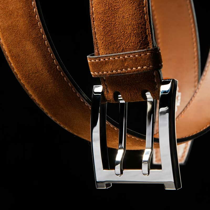 ceinture en velours châtaigne, intérieur marron et boucle militaire 4