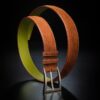 ceinture en veau velours châtaigne, intérieur pistache et boucle Delta 1