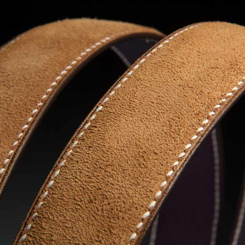 ceinture en veau velours gold, intérieur violine et boucle Delta 3