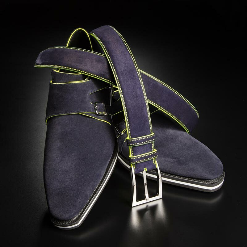 ceinture en veau velours marine, intérieur noir et boucle Delta 4