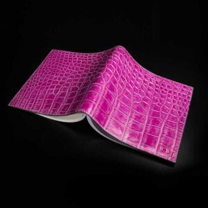 couverture d'agenda en alligator rose 1