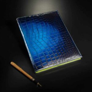 couverture d'agenda en crocodile bleu 1