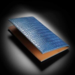 couverture d'agenda en crocodile bleu patiné 1