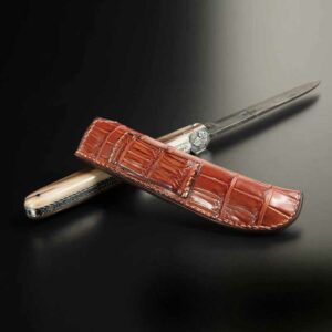étui à couteau en crocodile miel 1