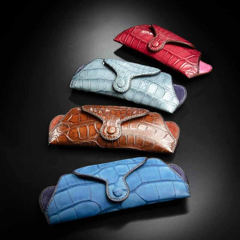 étui à lunettes en crocodile rubis 4