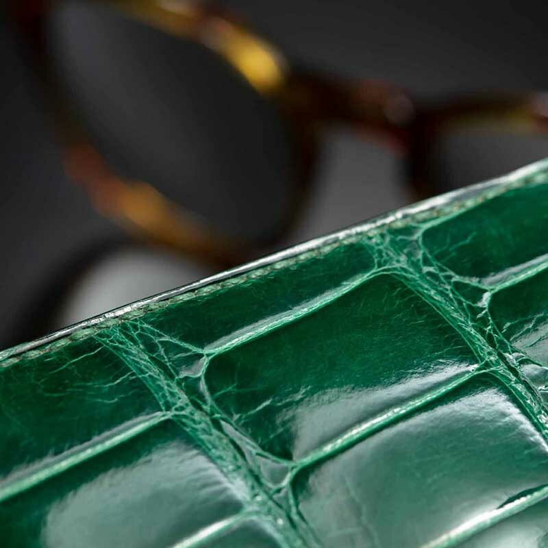 étui à lunettes en crocodile vert 4