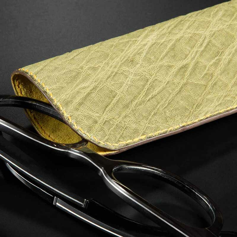 étui à lunettes en éléphant vert pale 4