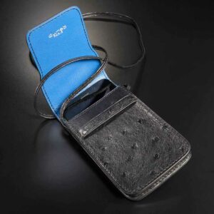étui à smartphone en autruche noir 1