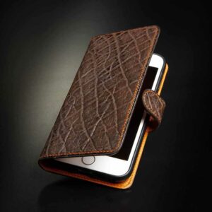 étui à smartphone en éléphant chocolat 1