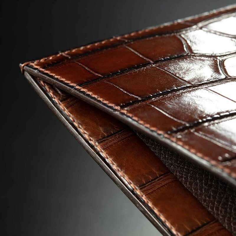 portefeuille Empeiria en crocodile marron finition calf 3