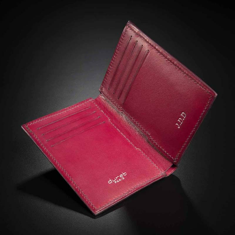 portefeuille Iota en crocodile gris rouge 2
