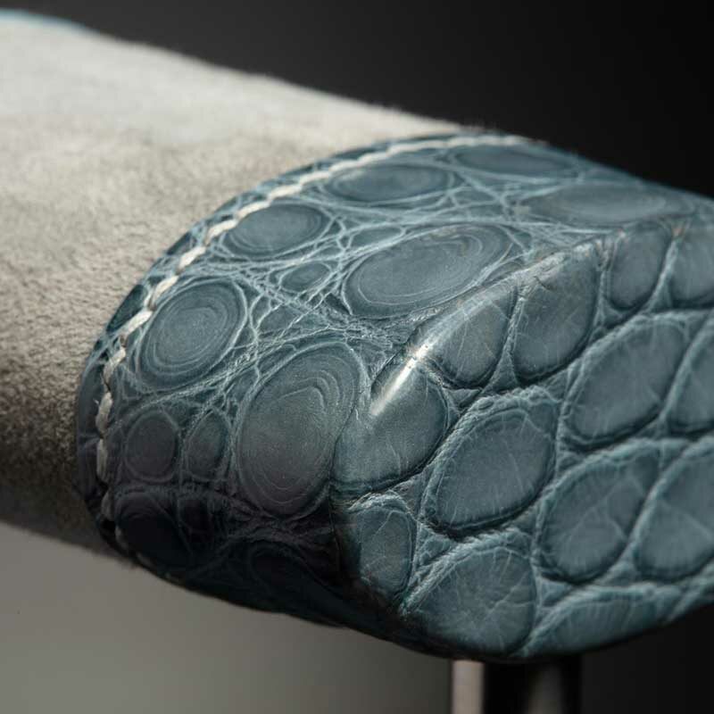 support de montre en crocodile bleu gris